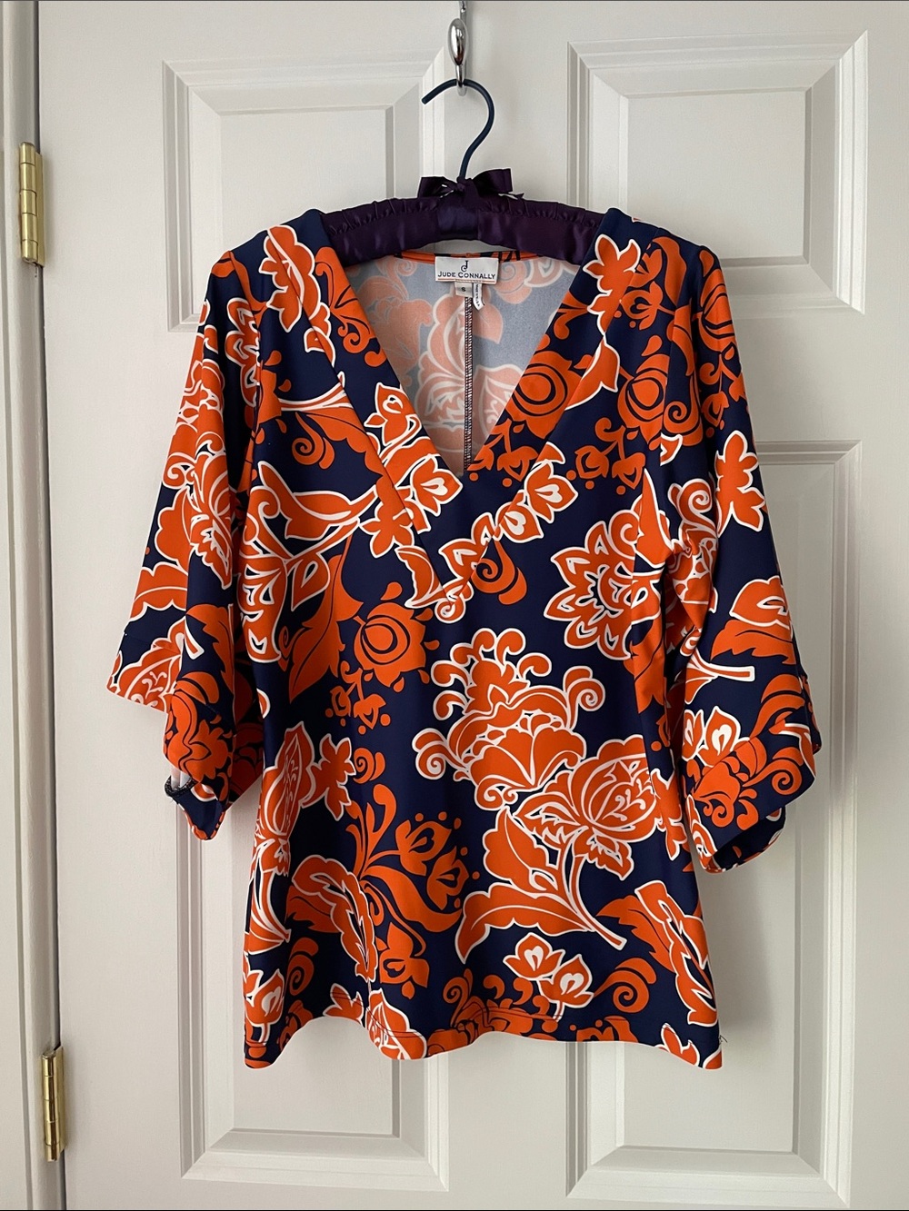 Jude Connelly Navy and Orange Floral V-Neck Tunic size S
